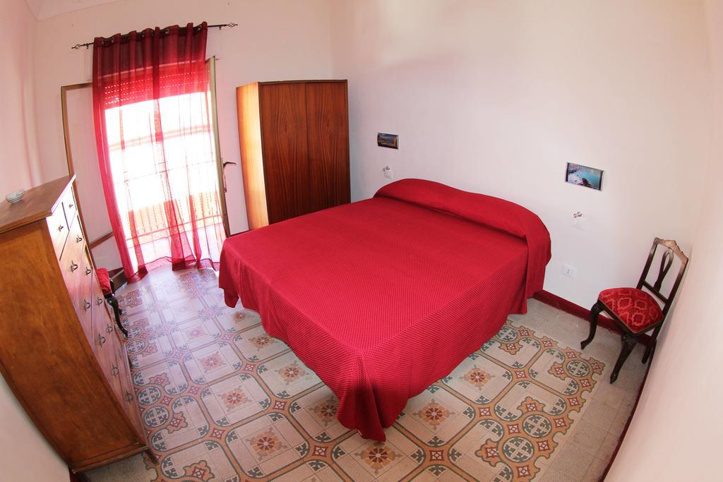 Ferienwohnung La Melagrana Castellammare del Golfo Zimmer foto
